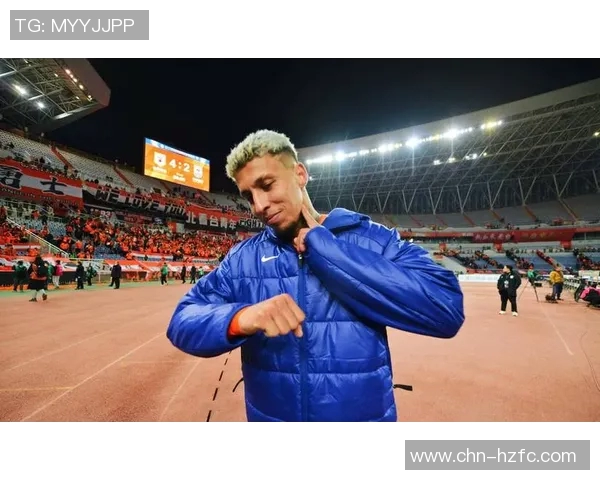 足球明星帅气瞬间集锦视频展现他们的风采与魅力